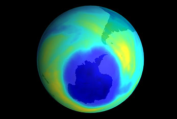 Grabación Espectrómetro de la Antártida desde el año 2001 El área azul oscura describe el agujero de ozono.